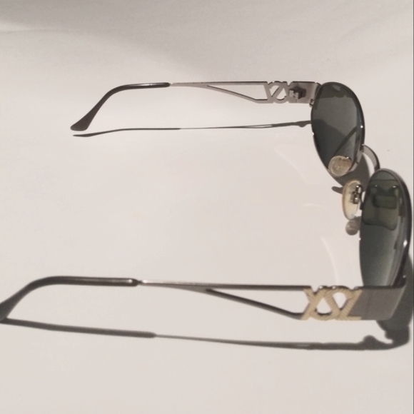 Yves Saint Laurent 1990 Women's Vintage Sunglasses - Picture 2 of 16